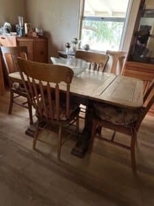 Vintage-Oak-Drop-Leaf-Dining-Table-and-Four-Spindle-Back-Chairs-fourth-image