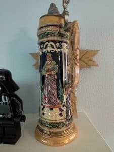 Gerz-Siegfrieds-Farewell-Beer-Stein-with-Pewter-Lid-third-image