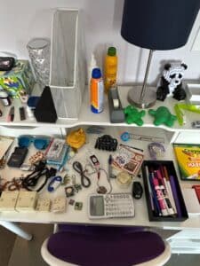 IKEA-MICKE-Desk-with-Alex-Drawer-Unit-third-image