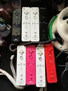 Nintendo-Wii-Console-with-Controllers-and-Accessories-fourth-image