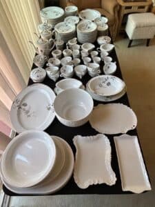 Noritake-Rosamor-China-Dinnerware-Set