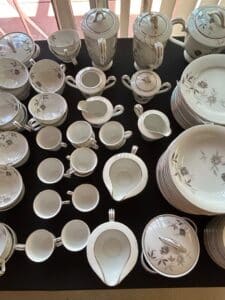 Noritake-Rosamor-China-Dinnerware-Set-fourth-image