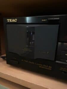 TEAC-W-R-Double-Cassette-Deck-fourth-image