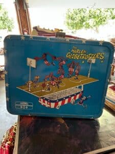 The-Harlem-Globetrotters-Thermos-Lunchbox-by-King-Seeley