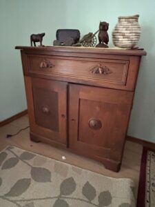 Antique-Victorian-Oak-Washstand-with-Carved-Foliate-Pulls