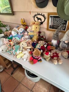 Collection-of-Boyds-Bears-and-other-vintage-plush-toys