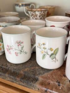Crown-Trent-Fine-Bone-China-Mugs
