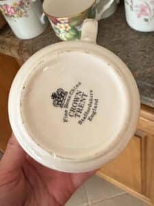 Crown-Trent-Fine-Bone-China-Mugs-second-image