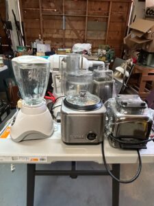 Cuisinart-Rice-Cooker-White-Blender-and-Food-Processor