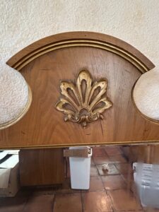 Ethan-Allen-Canterbury-Oak-Wood-Colonial-Style-Beveled-Glass-Mirror-second-image