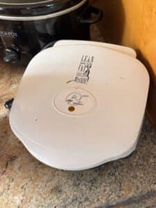 George-Foreman-Lean-Mean-Fat-Reducing-Grilling-Machine-GRA