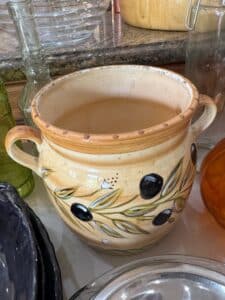 Hand-Painted-Ceramic-Olive-Motif-Pot-with-Handles