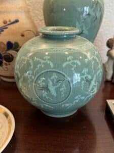 Handmade-Korean-Inlaid-Celadon-Ceramic-Jar-Cranes-Clouds-Traditional-Pottery-Home-Decor-Moon-Jar