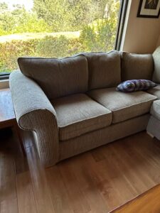 La-Z-Boy-U-Shaped-Sleeper-Recliner-Sectional-fourth-image