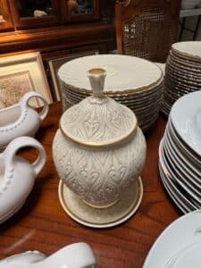 Lenox-Kismet-Embossed-Lidded-Sugar-Bowl
