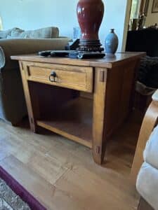 Mission-Style-Quarter-Sawn-Oak-End-Table-with-Drawer-and-Shelf