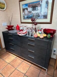 Modern-Black-Six-Drawer-Dresser-with-Metal-Base