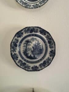Royal-Doulton-Madras-Flow-Blue-Transferware-Plates-and-Platter-third-image