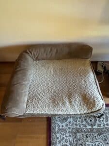 Veehoo-Cooling-Elevated-Dog-Bed-with-Removable-Bolster-second-image