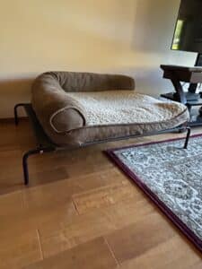Veehoo-Cooling-Elevated-Dog-Bed-with-Removable-Bolster-third-image