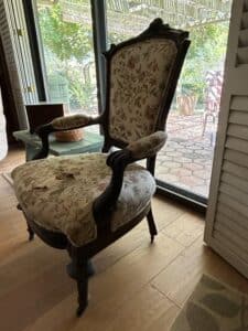 Victorian-Balloon-Back-Parlor-Chair-fourth-image