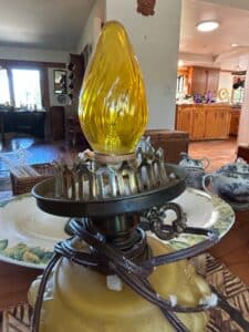 Vintage-Frosted-Floral-Glass-and-Brass-Table-Lamp-third-image