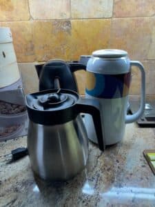 Vintage-Geometric-Pattern-Thermal-Carafe-with-Electric-Coffee-Maker