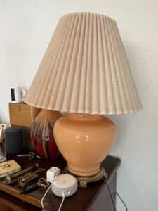Vintage-Peach-Ceramic-Ginger-Jar-Table-Lamp-with-Floral-Motif