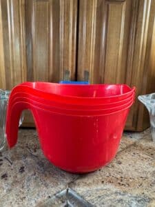 Vintage-Red-Plastic-Mixing-Bowls-with-Pour-Spout-and-Handles-Set-of