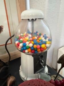Vintage-Style-White-Gumball-Machine