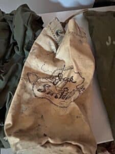 Vintage-US-Military-Canvas-Duffle-Bags-Sea-Bags-third-image