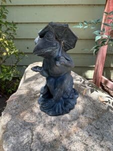 Whimsical-Frog-with-Umbrella-Garden-Statue