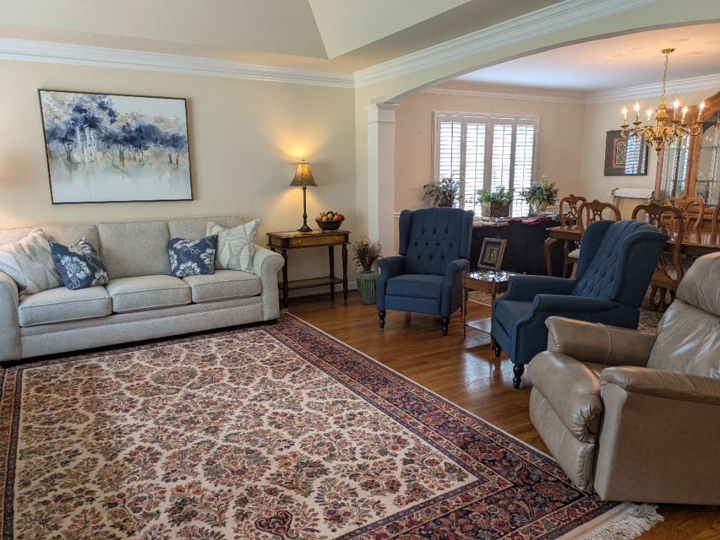 Priced to Sell!! Thomasville, Golf Gear & More in Crabapple!