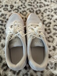 ASICS-Womens-Upcourt-Volleyball-Shoes-second-image