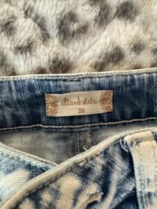 Altard-State-Distressed-Denim-Shorts-Size-second-image