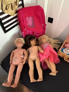 American-Girl-Dolls-Lot-with-Accessories