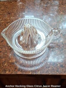 Anchor-Hocking-Glass-Citrus-Juicer-Reamer