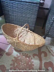 Antique-Buttocks-Gathering-Basket