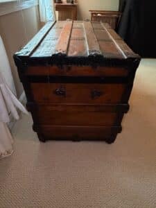 Antique-Steamer-Trunk-second-image