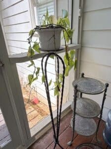 Antique-Three-Tiered-Cast-Iron-Plant-Stand-second-image