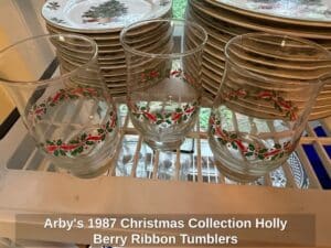 Arbys-Christmas-Collection-Holly-Berry-Ribbon-Tumblers
