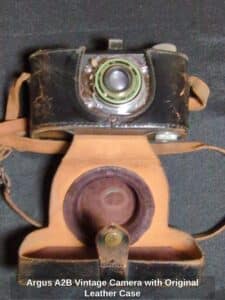 Argus-AB-Vintage-Camera-with-Original-Leather-Case-second-image
