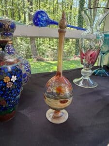 Art-Glass-Perfume-Bottle-with-Swirl-and-Mottled-Coloration