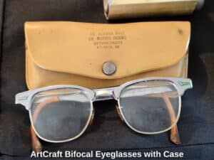 ArtCraft-Bifocal-Eyeglasses-with-Case