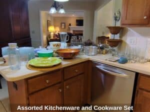 Assorted-Kitchenware-and-Cookware-Set-second-image