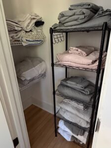 Assorted-Linens-and-Bedding