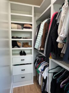 Assorted-Womens-Clothing-and-Accessories-third-image