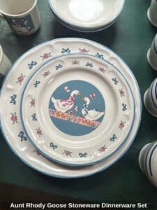 Aunt-Rhody-Goose-Stoneware-Dinnerware-Set-second-image