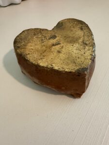 Barbara-Biel-Gold-Heart-Decorative-Object