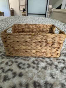 Better-Homes-Gardens-Woven-Water-Hyacinth-Storage-Basket